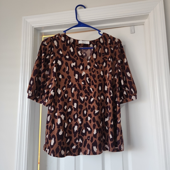 Beacon Tops - Chic Leopard Print Blouse